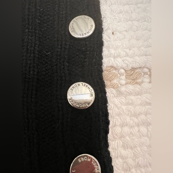 Michael Kors gloves - Picture 2 of 3